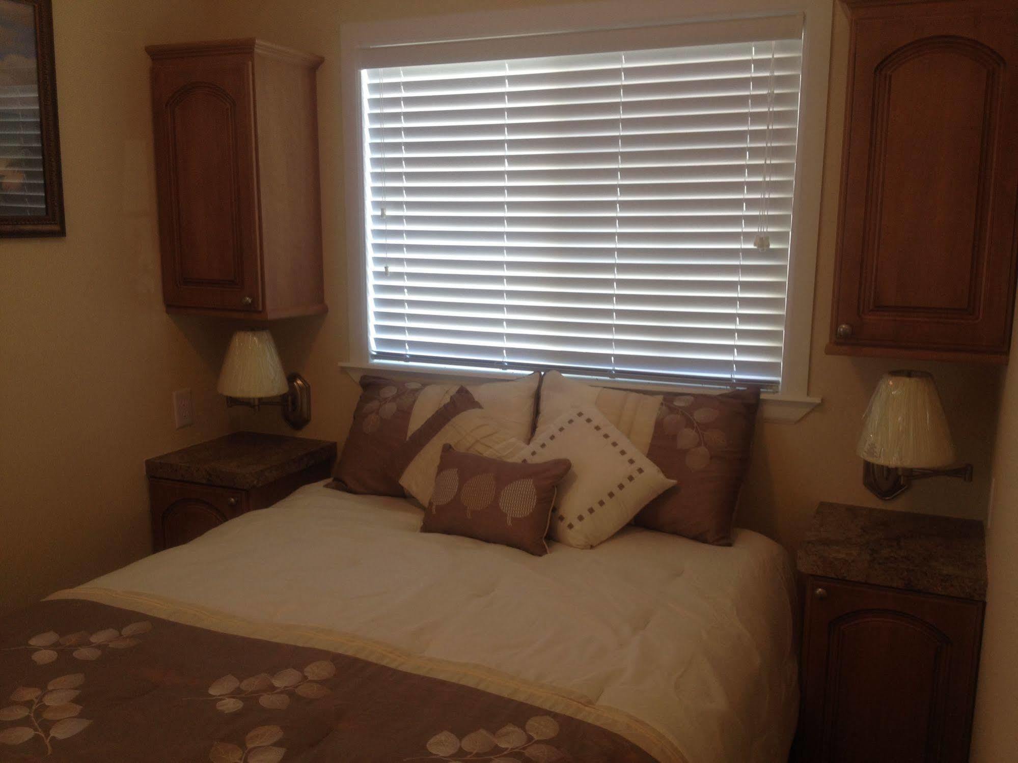 Winter Quarters Encore Manatee Rv Resort 브레던톤 외부 사진